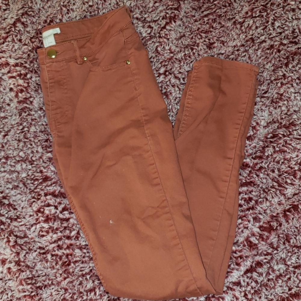 Orange Pants gold accent